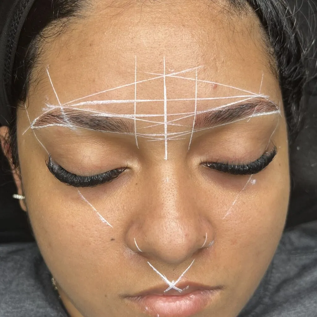 Diseño y depilación de cejas